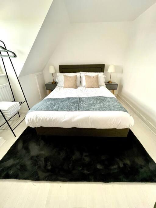 High-End 2 Bed Maisonette In Beaulieu Park Broomfield  Exteriör bild